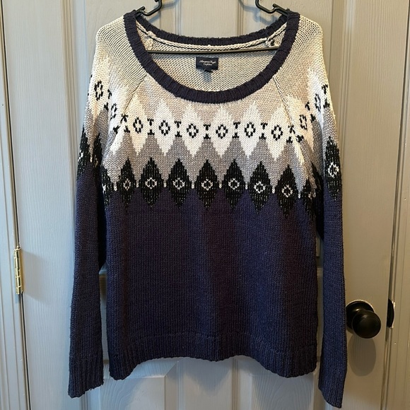 American Eagle Outfitters Sweaters - American Eagle Sweater